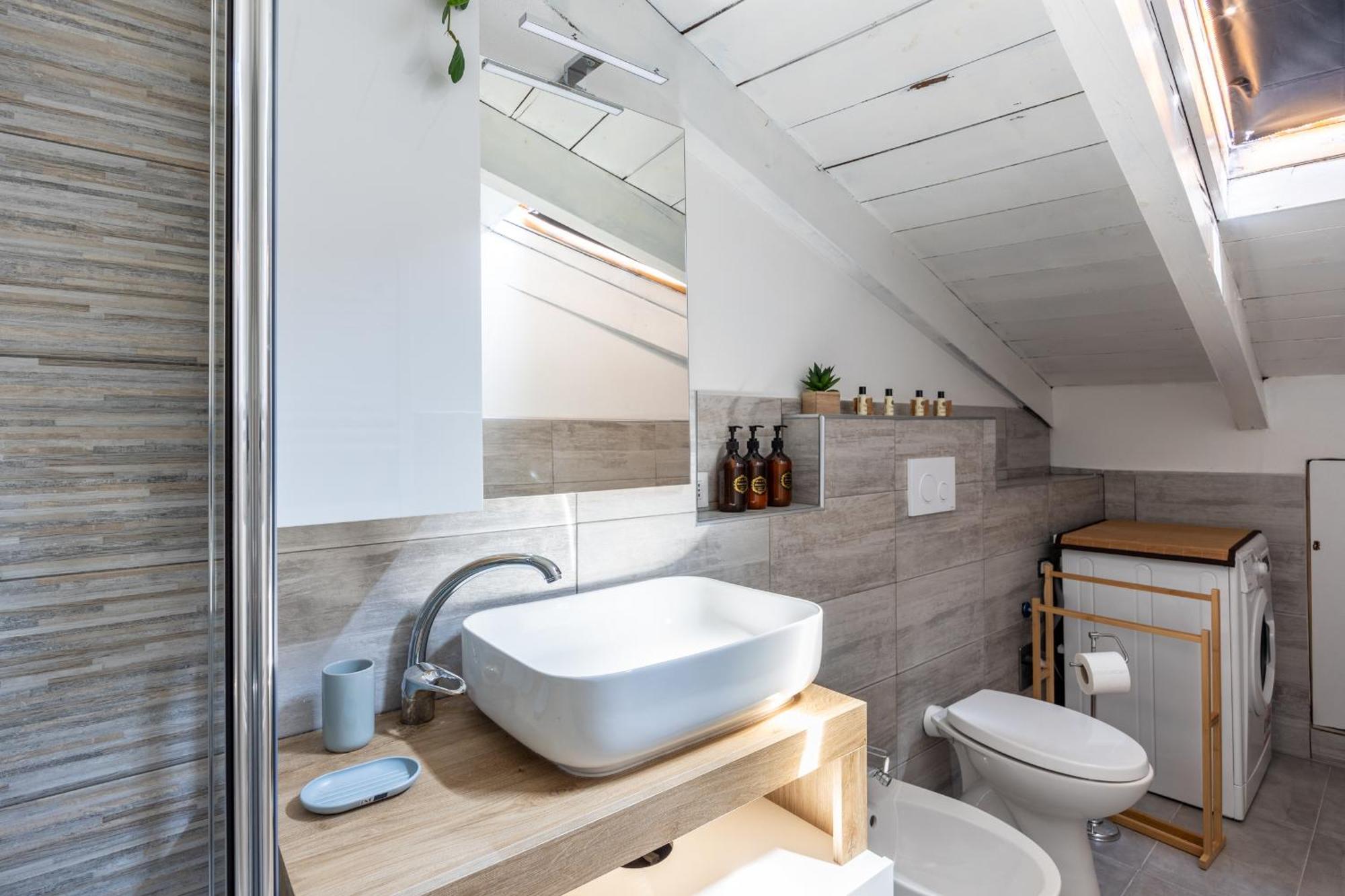 Free Parking Tiny House Wifi Netflix 15 Minuti Dal Duomo Apartment Milan Exterior photo