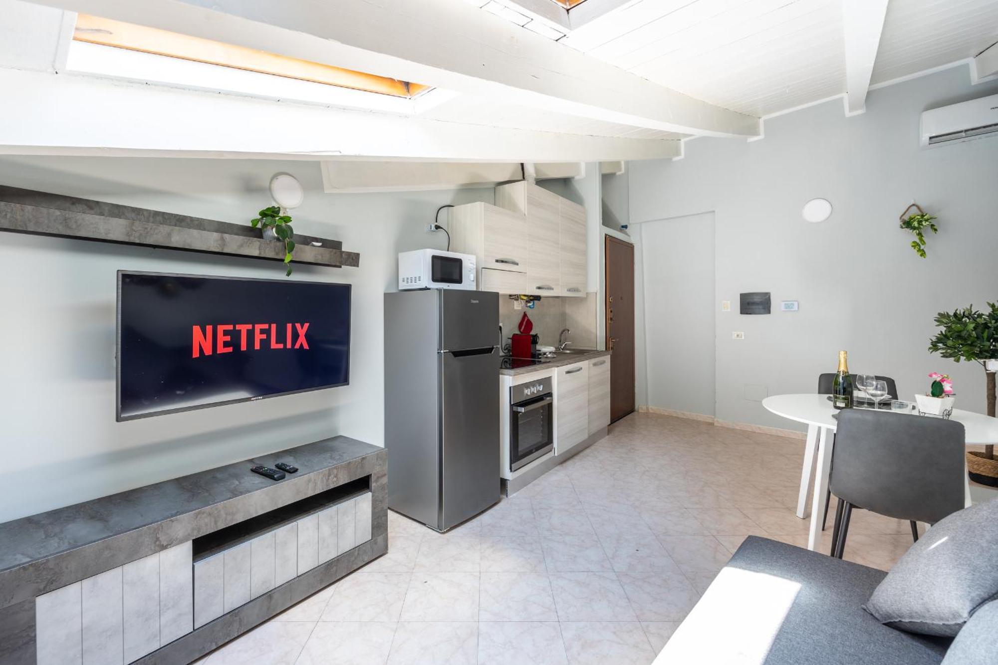 Free Parking Tiny House Wifi Netflix 15 Minuti Dal Duomo Apartment Milan Exterior photo